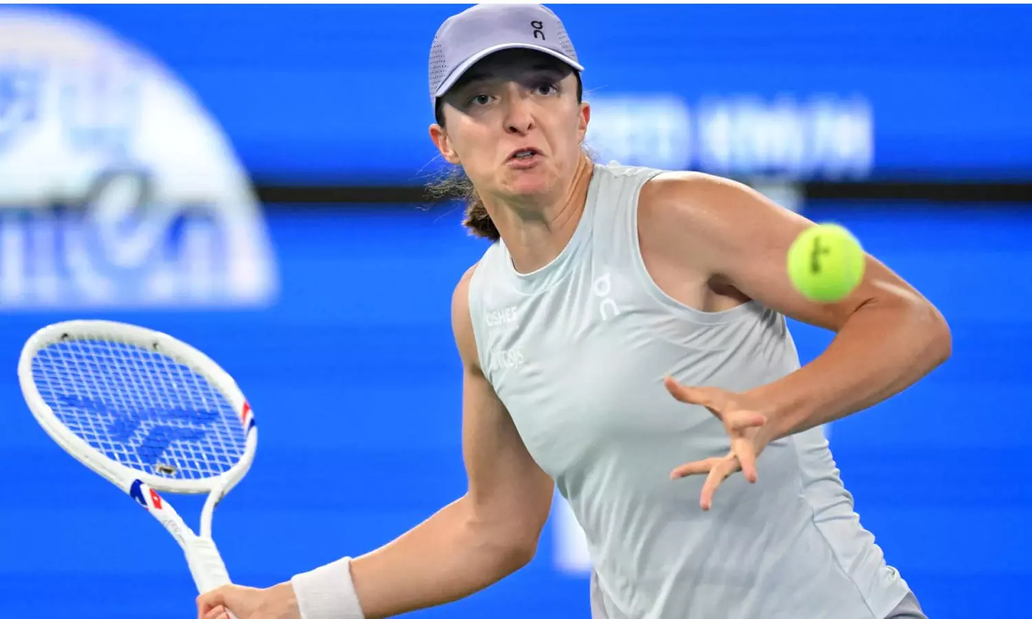 பெண்கள் டென்னிஸ் சாம்பியன்ஷிப்: முதல் சுற்றில் இகா ஸ்வியாடெக் எளிதில் வெற்றி