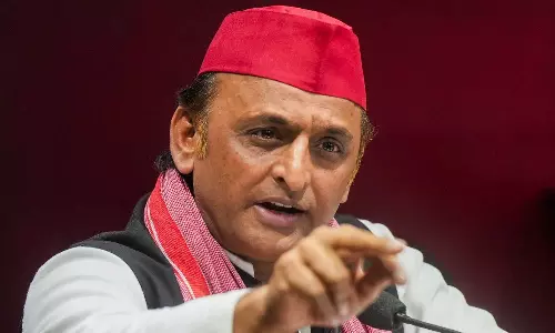 பீகார் தேர்தல் முடிவு மத்தியில் பாஜக தலைமையிலான அரசின் அடித்தளத்தை உலுக்கும்: அகிலேஷ் யாதவ்