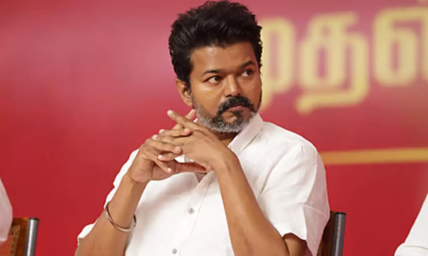 மக்களின் வாக்குரிமையை கேள்விக்குள்ளாக்கும் வாக்காளர் சிறப்பு திருத்தம்- விஜய் கண்டனம்