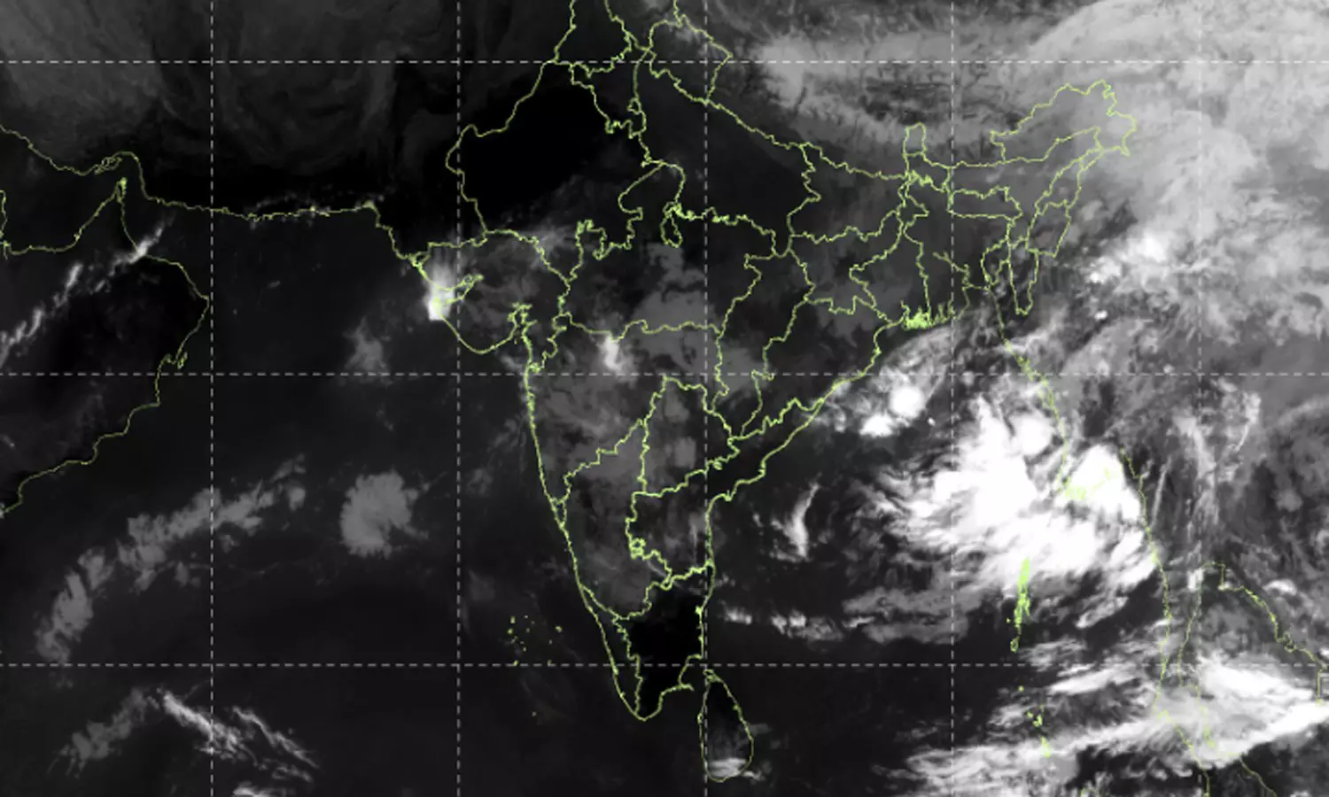 வங்கக்கடலில் உருவானது குறைந்த காற்றழுத்த தாழ்வு பகுதி - தமிழகத்திற்கு பாதிப்பா? வங்கக்கடலில் உருவானது குறைந்த காற்றழுத்த தாழ்வு பகுதி - தமிழகத்திற்கு பாதிப்பா?