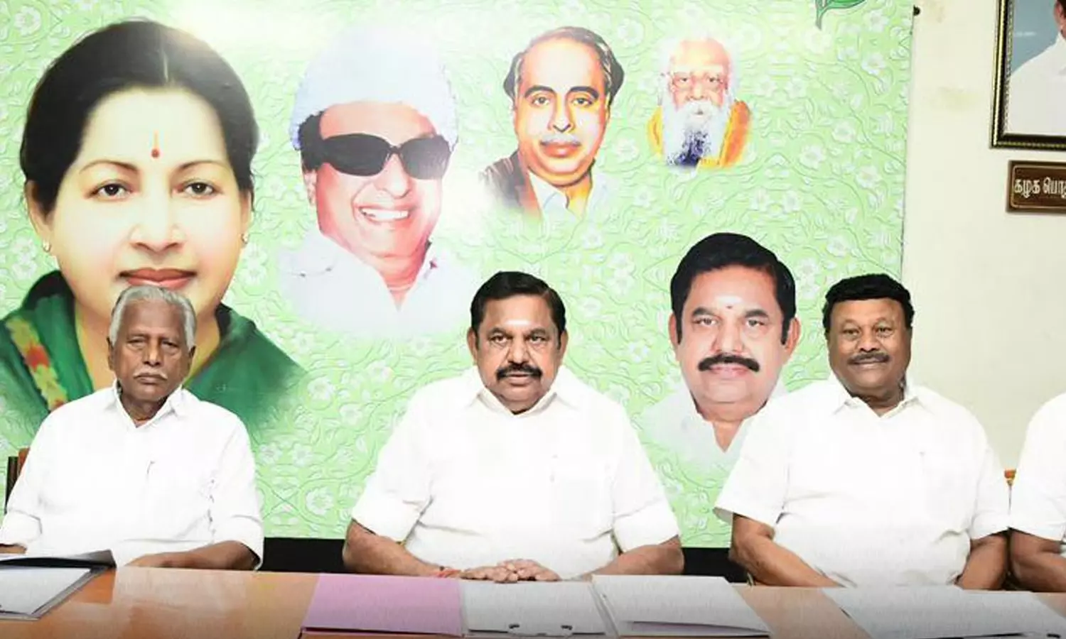 SIR பணிகளில் அதிமுக பூத் கமிட்டி நிர்வாகிகள் கவனமாக பணியாற்ற வேண்டும் - எடப்பாடி பழனிசாமி