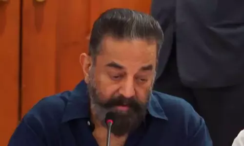 மக்களாட்சியின் தலைமையே வாக்குரிமைதான்-  கமல்ஹாசன்