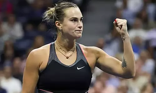 பெண்கள் டென்னிஸ் சாம்பியன்ஷிப்: முதல் சுற்றில் நம்பர் 1 வீராங்கனை வெற்றி