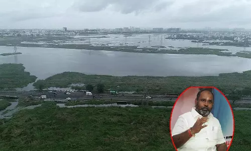 பள்ளிக்கரணை சதுப்பு நிலங்களில் குடியிருப்பு கட்ட சட்ட விரோத அனுமதி வழங்கியதில் ரூ.100 கோடி லஞ்சம்- ஆர்.பி.உதயகுமார்