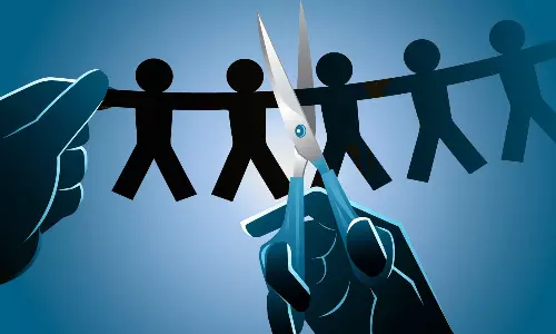 ஒரே ஆண்டில் 1 லட்சத்திற்கும் அதிகமானோர் பணிநீக்கம் - திணறும் தொழில்நுட்ப ஊழியர்கள் - பகீர் புள்ளிவிவரம்