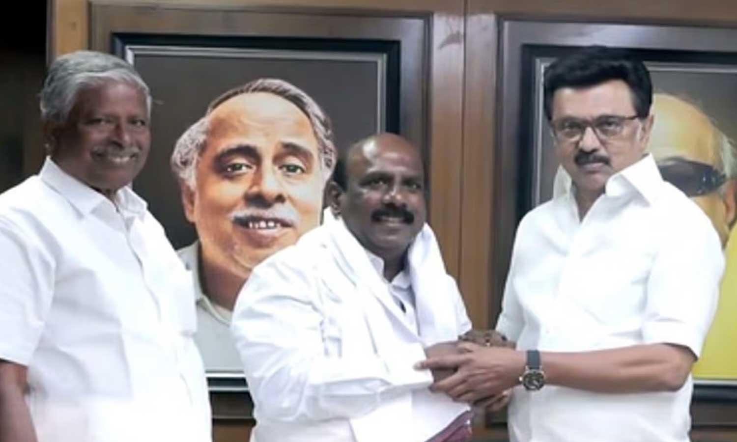 திமுக-வில் இணைந்த நிலையில் எம்.எல்.ஏ. பதவியை ராஜினாமா செய்தார் மனோஜ் பாண்டியன்