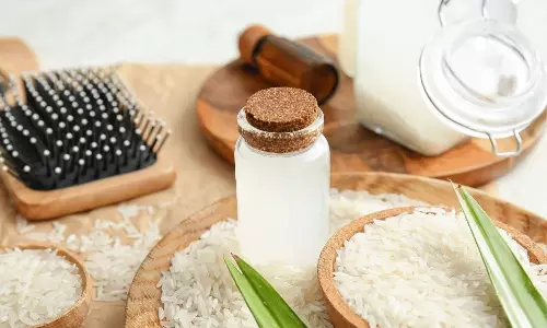 சருமத்தை வெண்மையாக்கும் அரிசி நீர்! எப்படி பயன்படுத்துவது?