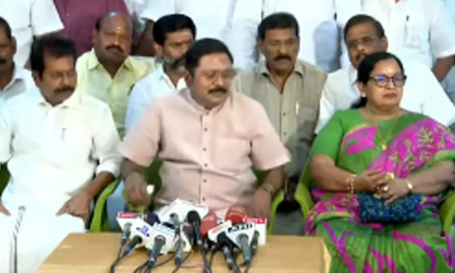 வரும் சட்டமன்ற தேர்தலில் திமுக- தவெக இடையே தான் போட்டி- டி.டி.வி. தினகரன் வரும் சட்டமன்ற தேர்தலில் திமுக- தவெக இடையே தான் போட்டி- டி.டி.வி. தினகரன்