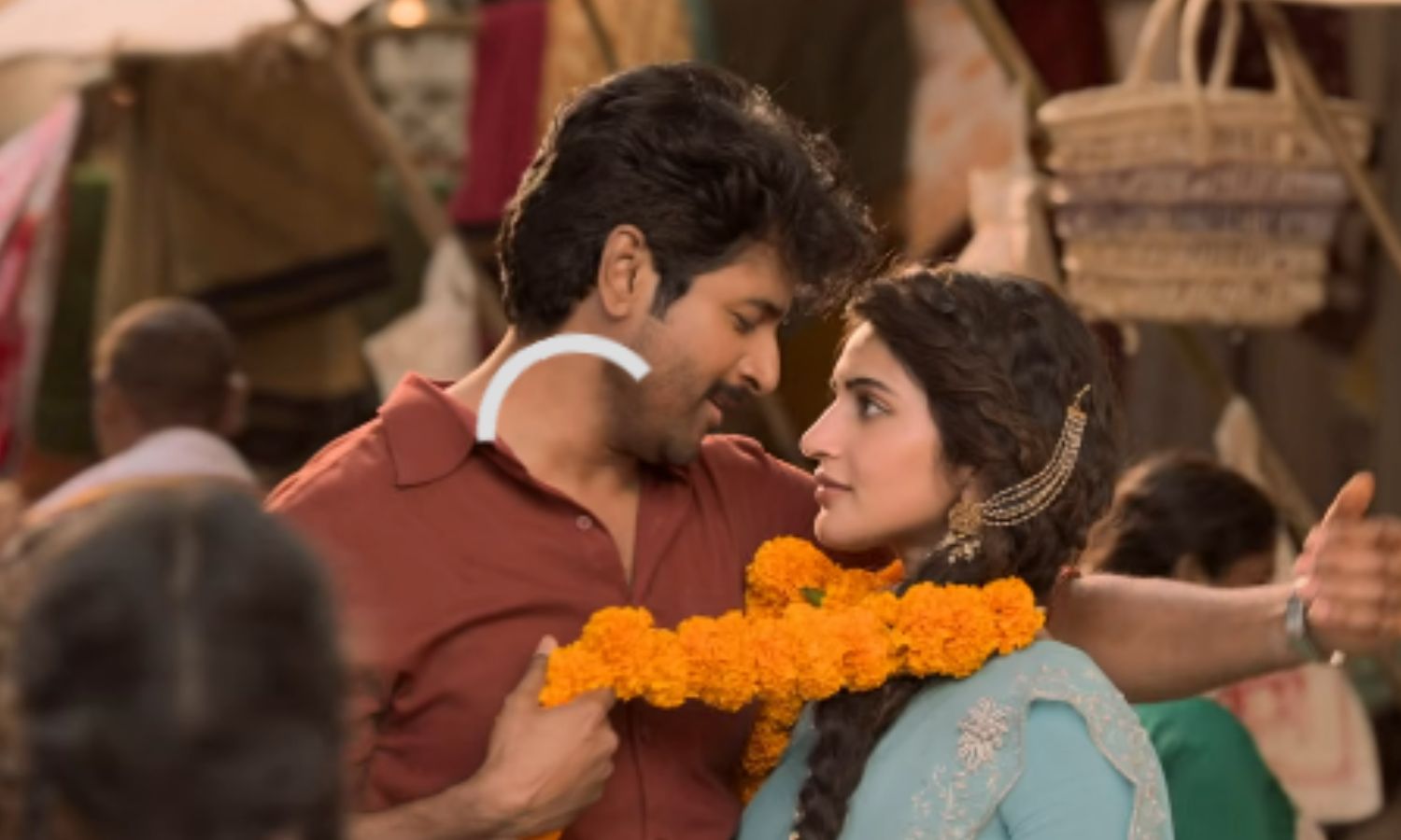 அடி அலையே.. சிவகார்த்திகேயன்-ஸ்ரீலீலாவின் 'பராசக்தி' காதல் பாடல்!