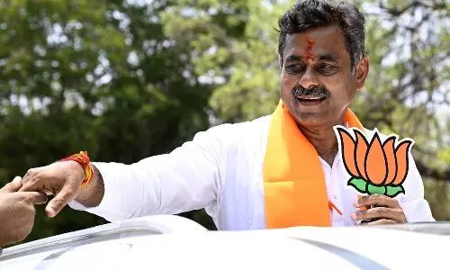 மோசமான சாலைகளே விபத்துகளைக் குறைக்கும்..!- பா.ஜ.க. எம்.பி. விஸ்வேஷ்வர் ரெட்டி