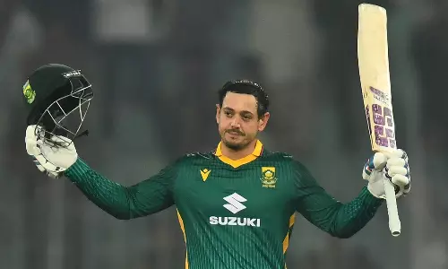 2வது ஒருநாள் போட்டி: டி காக் சதத்தால் பாகிஸ்தானை வீழ்த்தியது தென் ஆப்பிரிக்கா