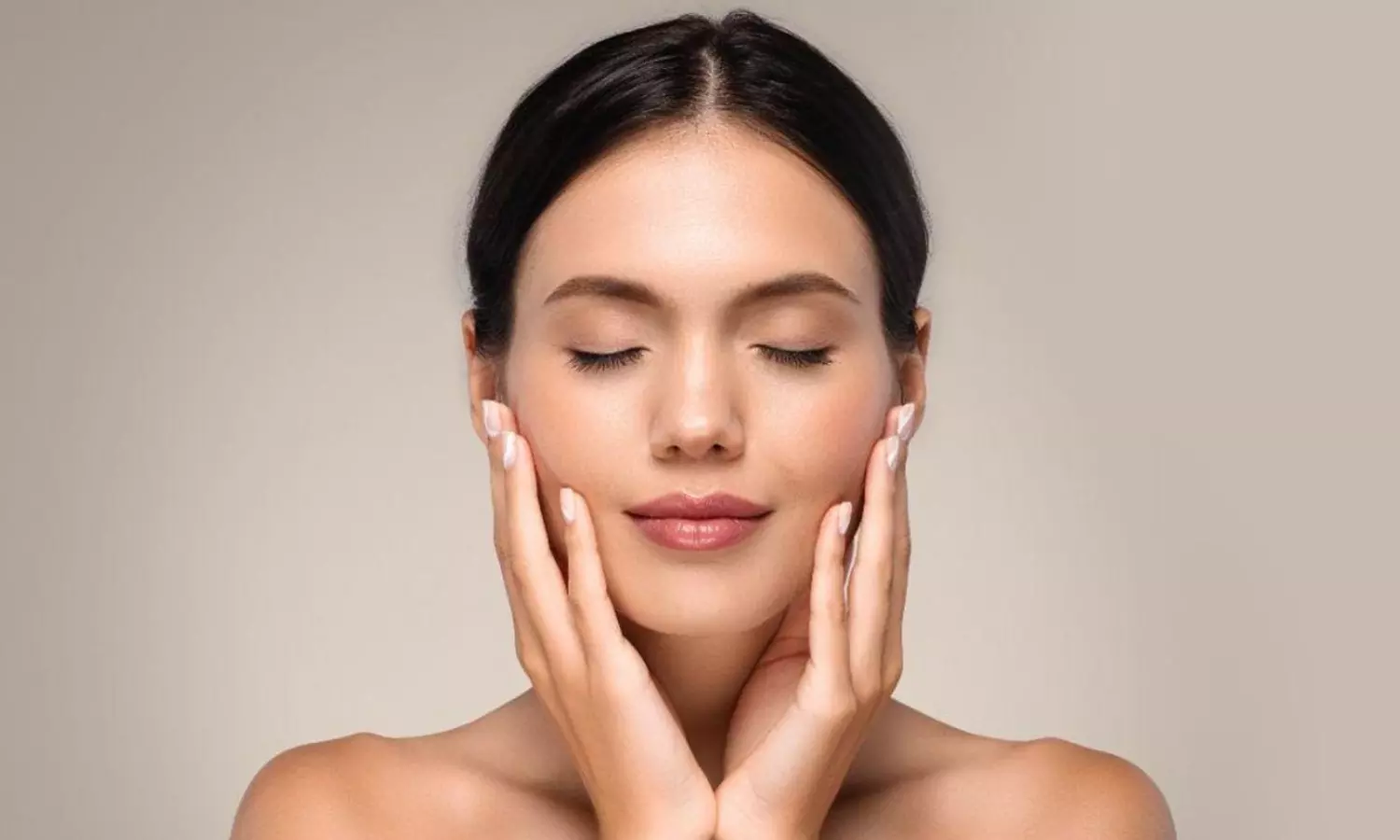 அழுகுசாதனப் பொருட்கள் இல்லாமல் சருமத்தை பளபளப்பாக வெச்சிக்கணுமா?... இதை செய்தாலே போதும்! அழுகுசாதனப் பொருட்கள் இல்லாமல் சருமத்தை பளபளப்பாக வெச்சிக்கணுமா?... இதை செய்தாலே போதும்!