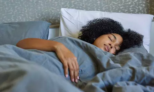 தூக்கமின்மையால் பாதிக்கப்பட்டிருக்கும் ஒருவர் மதுபோதையில் இருப்பதற்கு சமம்!