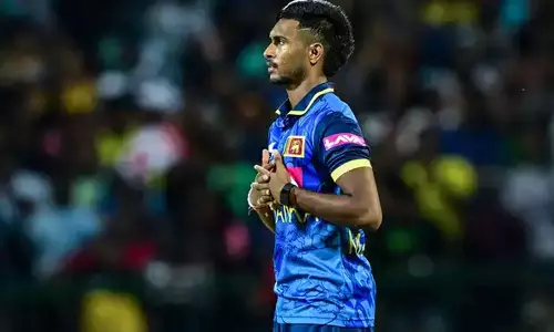 பாகிஸ்தானில் முத்தரப்பு டி20 தொடர்: இலங்கையின் முக்கிய பந்துவீச்சாளர் விலகல்