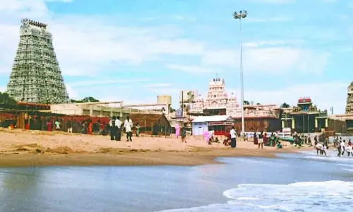 திருச்செந்தூர் போறீங்களா...? கோவில் நிர்வாகம் கொண்டு வந்த புதிய நடைமுறையை தெரிஞ்சிக்கோங்க!