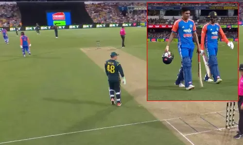 ஆஸ்திரேலியாவுக்கு எதிரான கடைசி டி20: இந்தியா 4.5 ஓவரில் 52/0- மழையால் ஆட்டம் நிறுத்தம்