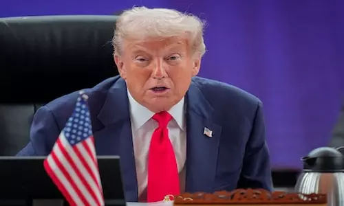 அமெரிக்கர்களுக்கு 2,000 டாலர்கள் வழங்கப்படும்: அதிபர் டிரம்ப் அறிவிப்பு