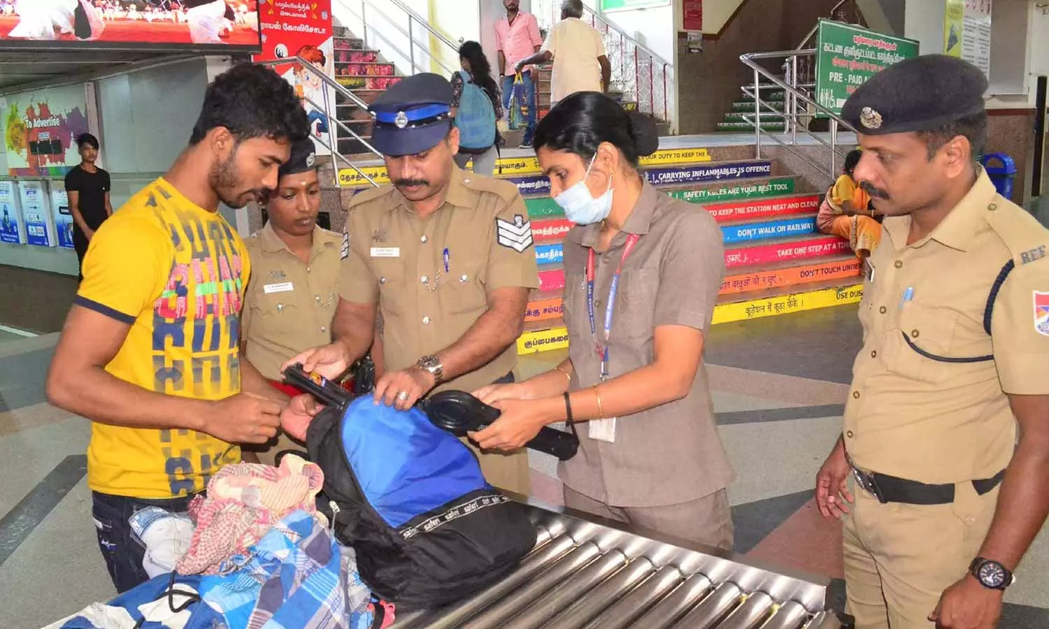 டெல்லி கார் வெடிப்பு எதிரொலி- தமிழகம் முழுவதும் தீவிர கண்காணிப்பு