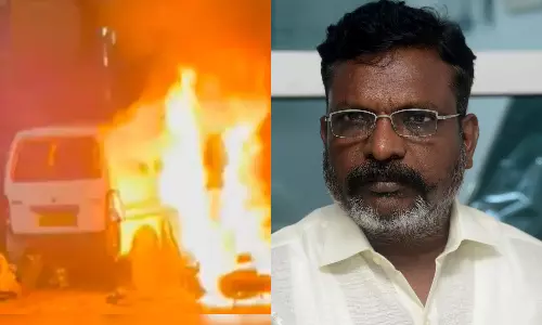 டெல்லி கார் வெடிப்பு சம்பவம்- மோடி-அமித்ஷா-அம்பானி  கூட்டணி இதற்கு பொறுப்பேற்க வேண்டும்? - திருமாவளவன்