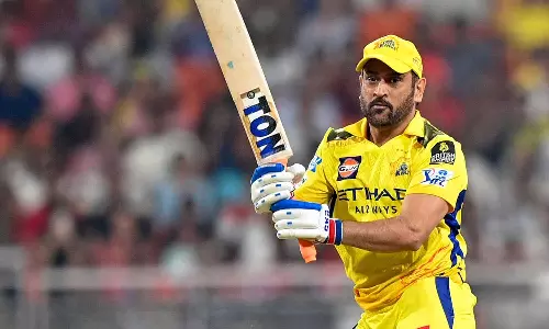 இது நடந்தால் அடுத்த சீசனின் பாதியிலேயே தோனி விலகிடுவார்- முன்னாள் வீரர் கணிப்பு