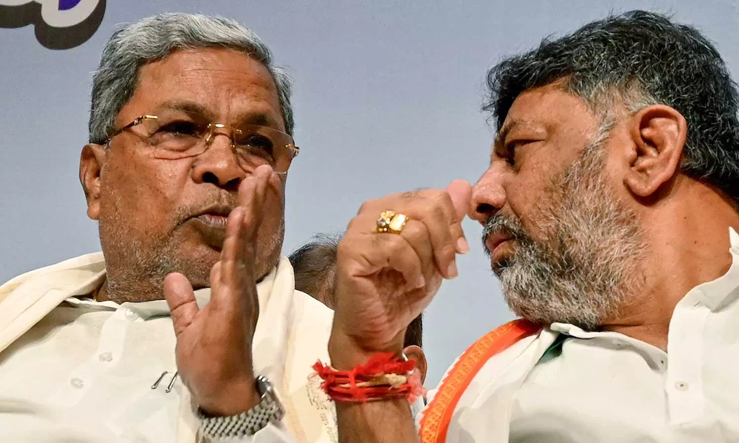 சித்தராமையா முதல்வராக தொடர்ந்தால் என்ன தவறு?- டி.கே. சிவக்குமார் கேள்வி