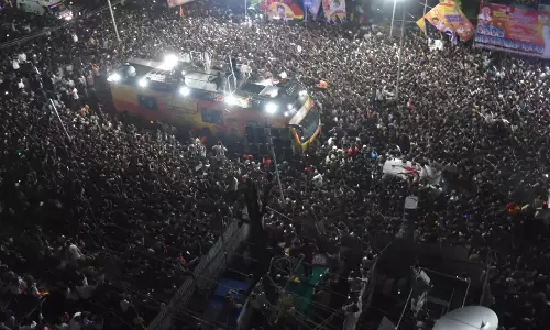 கரூர் கூட்ட நெரிசலில் காயம் அடைந்தவர்களிடம் சி.பி.ஐ. அதிகாரிகள் விசாரணை