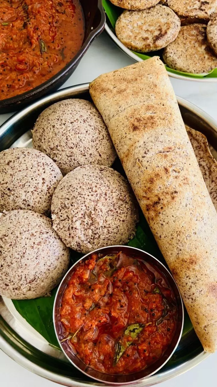 சுவையும் ஆரோக்கியமும் நிறைந்த ராகி இட்லி, தோசை செய்யலாம் வாங்க..!