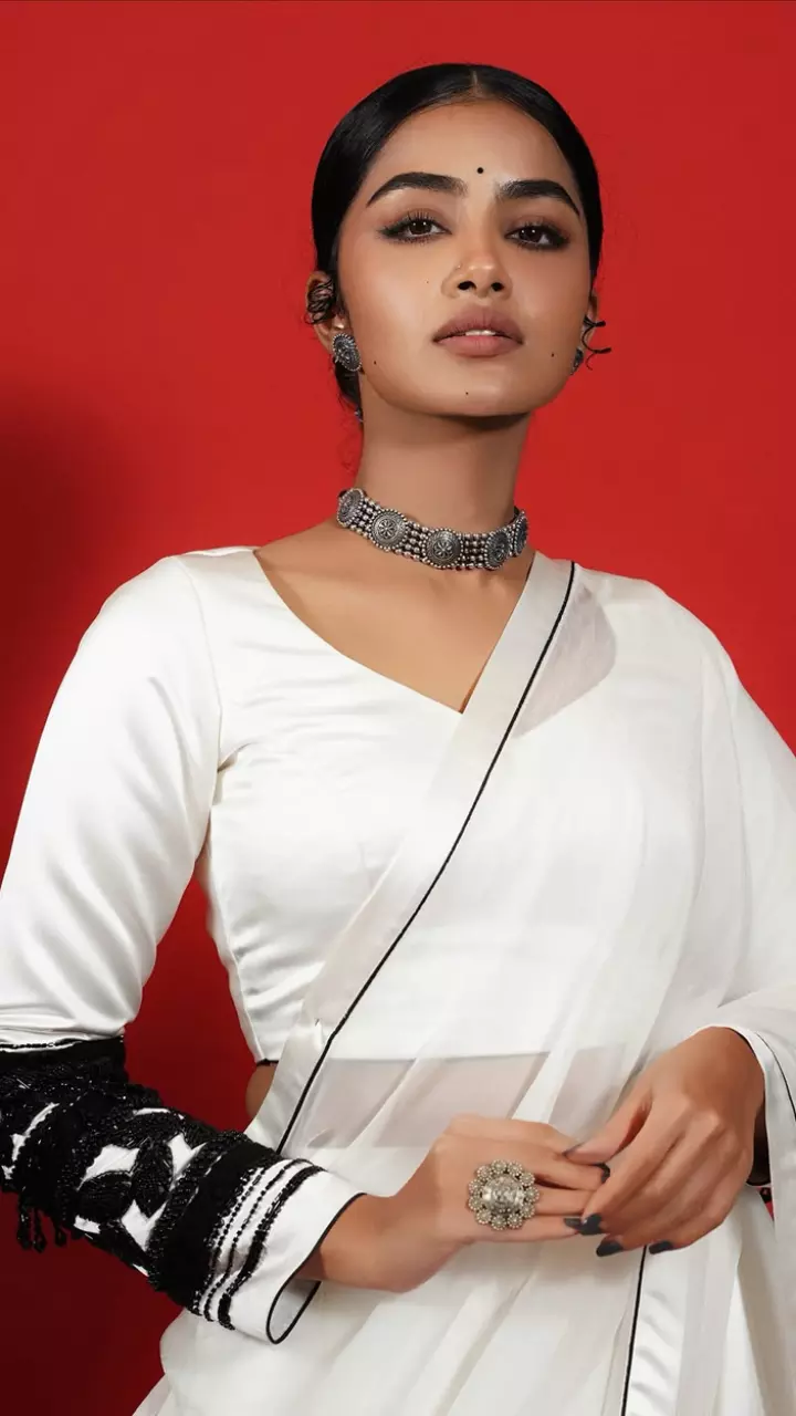 வசூல் வேட்டையில் காளமாடன் பைசன் - மகிழ்ச்சியில் அனுபமா பரமேஸ்வரன்