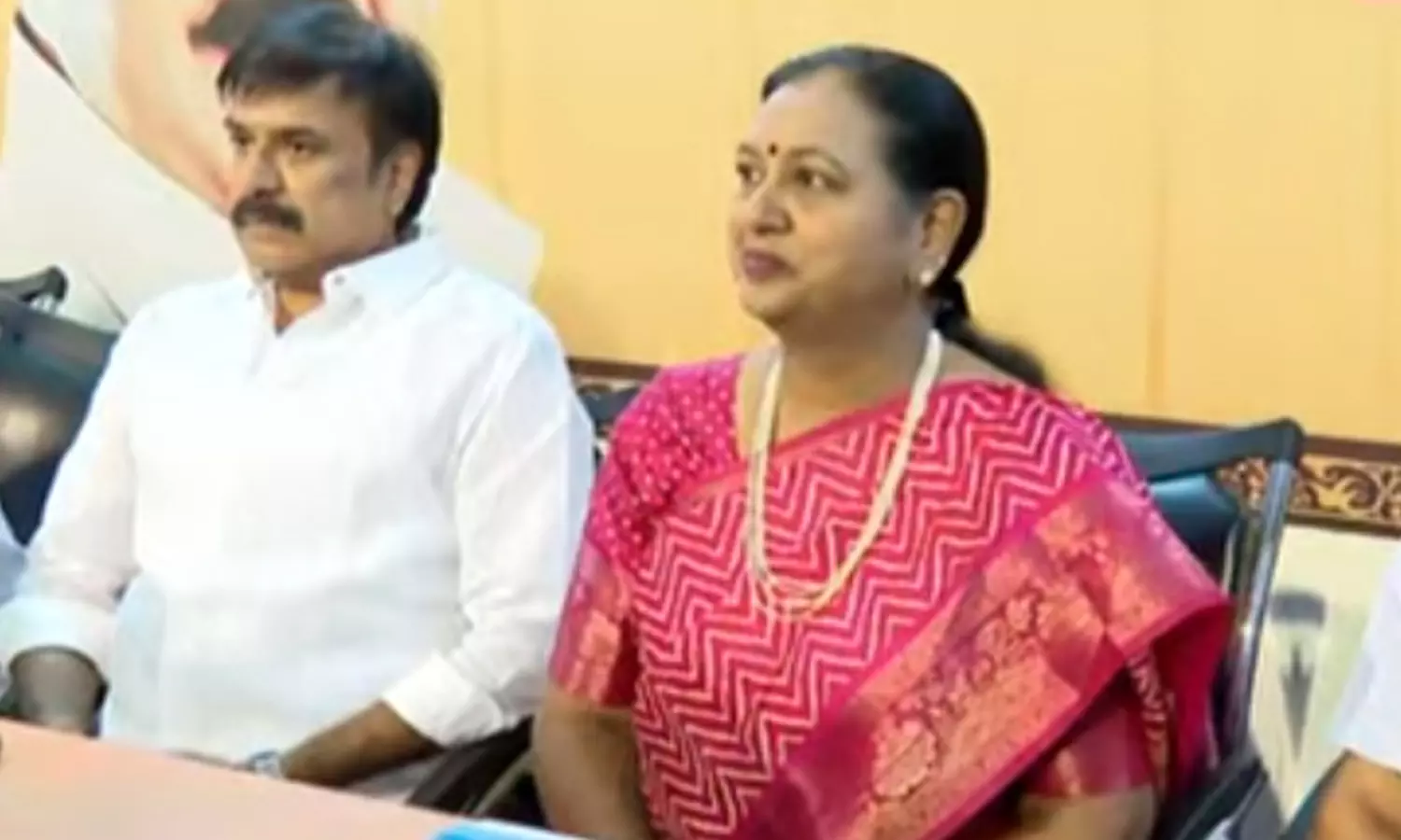 தே.மு.தி.க. மாவட்ட செயலாளர்கள் கூட்டம் தொடங்கியது தே.மு.தி.க. மாவட்ட செயலாளர்கள் கூட்டம் தொடங்கியது