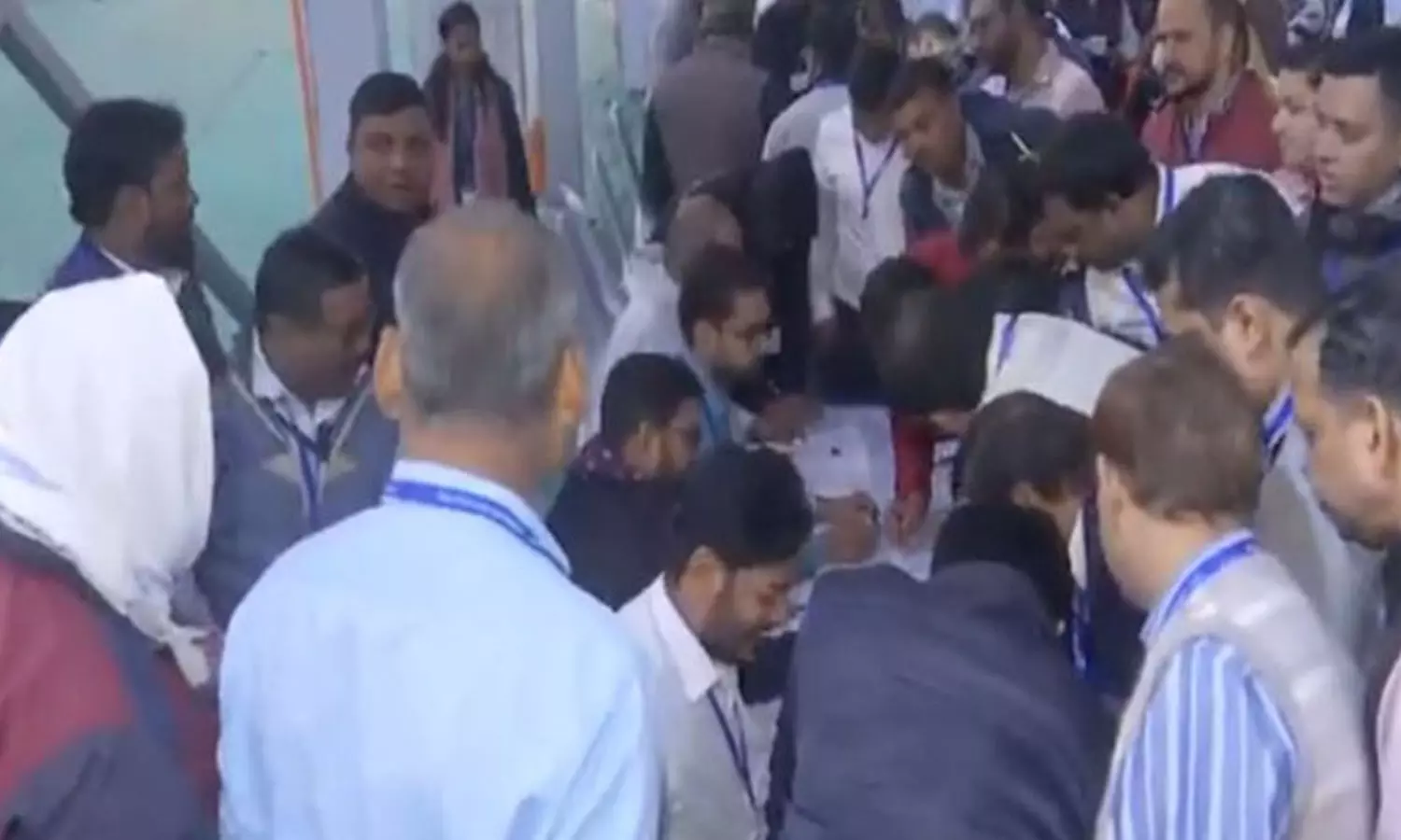 பீகார் சட்டசபை தேர்தல் முடிவுகள்: பெரும்பான்மைக்குத் தேவையான இடங்களில் NDA கூட்டணி முன்னிலை... லைவ் அப்டேட்ஸ் பீகார் சட்டசபை தேர்தல் முடிவுகள்: பெரும்பான்மைக்குத் தேவையான இடங்களில் NDA கூட்டணி முன்னிலை... லைவ் அப்டேட்ஸ்