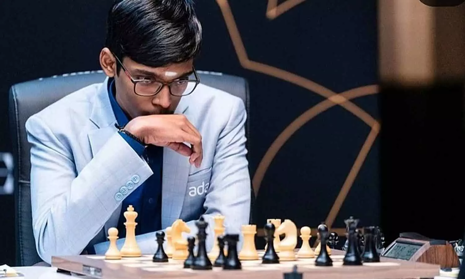 உலகக் கோப்பை செஸ்: பிரக்ஞானந்தா வெளியேற்றம் உலகக் கோப்பை செஸ்: பிரக்ஞானந்தா வெளியேற்றம்