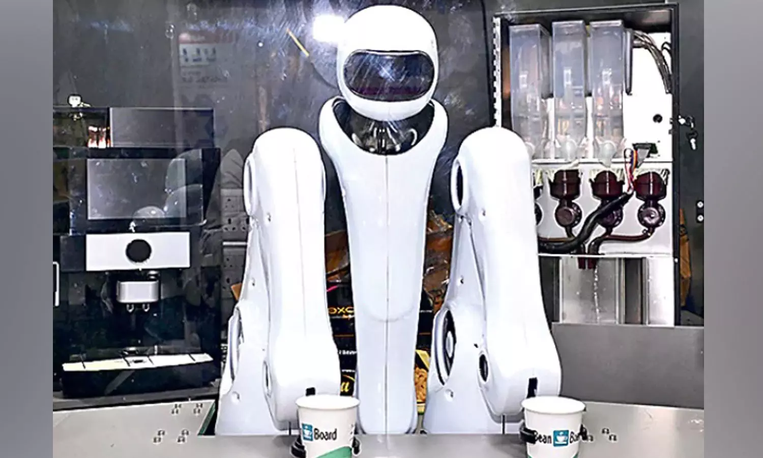 கடைகளில் இனி மாஸ்டர் தேவையில்லை- 40 வினாடிகளில் 4 வகை காபி தயார் செய்யும் ரோபோ