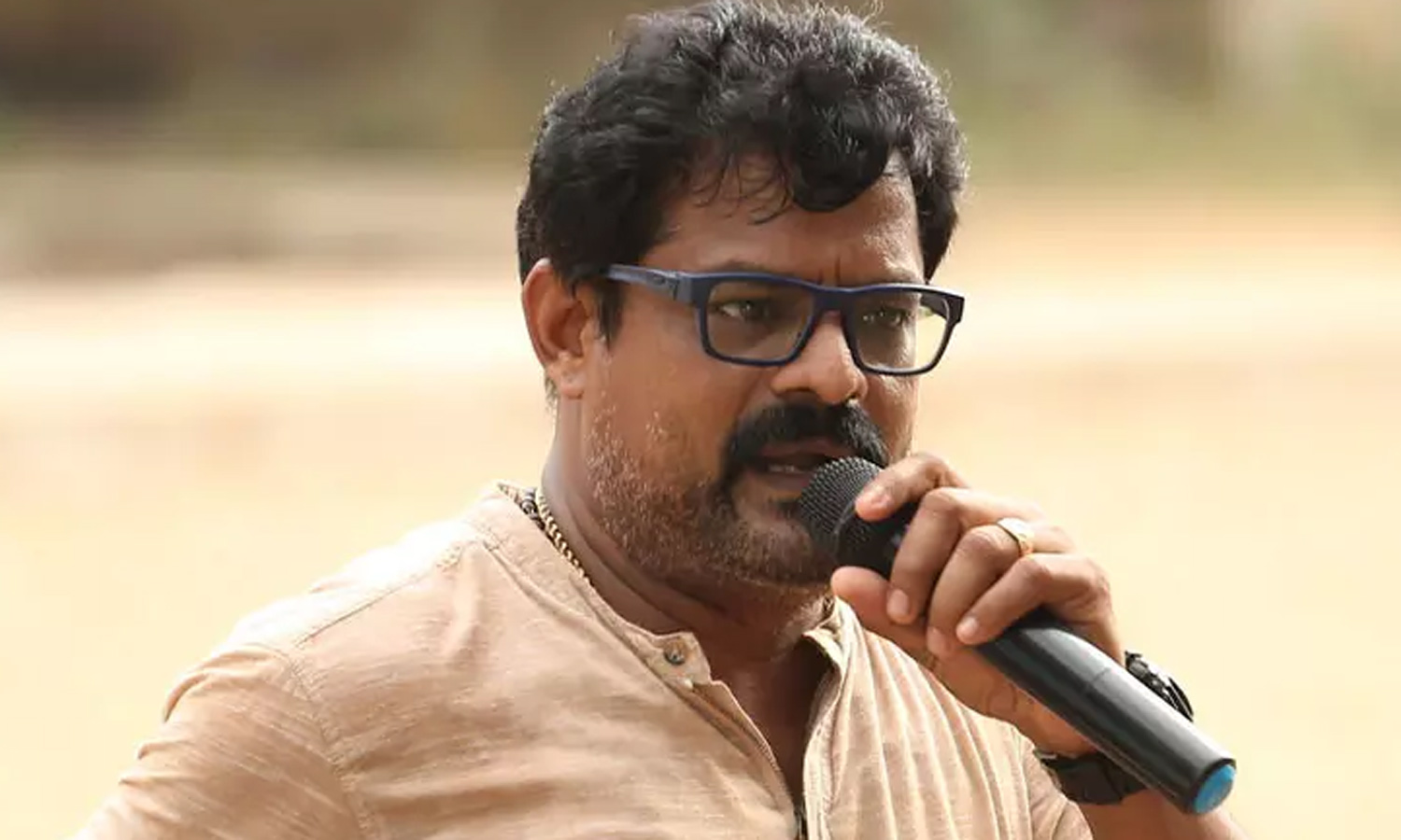 பிக்பாஸ் நிகழ்ச்சியை தடை செய்யலாம் - போஸ் வெங்கட்