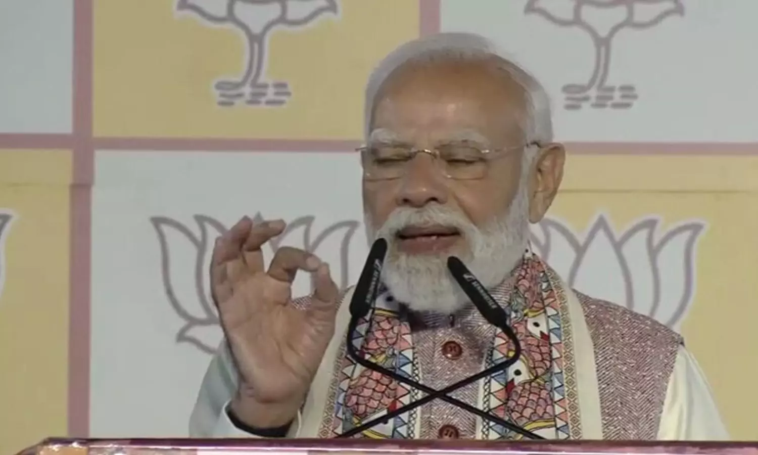 நாம் மக்களின் இதயங்களை திருடி விட்டோம் - பீகார் தேர்தல் வெற்றி உரையில் பிரதமர் மோடி பெருமிதம்