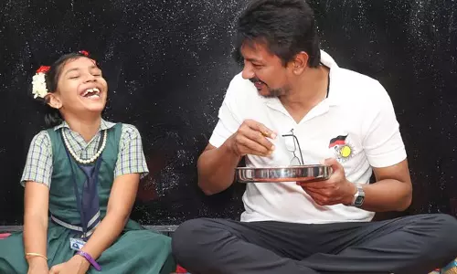 குழந்தைகளின் முன்னேற்றத்துக்கு என்றும் துணை நிற்போம்!- உதயநிதி ஸ்டாலின்