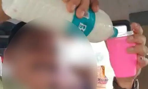 ஜீப்பில் மது குடித்து குத்தாட்டம் போட்டு மகிழ்ச்சியை கொண்டாடிய புதுச்சேரி போலீசார்- உயர் அதிகாரிகள் விசாரணை