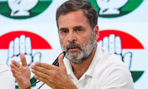 பீகார் தேர்தல் முடிவுகள் ஆச்சரியம் அளிக்கிறது: ராகுல் காந்தி