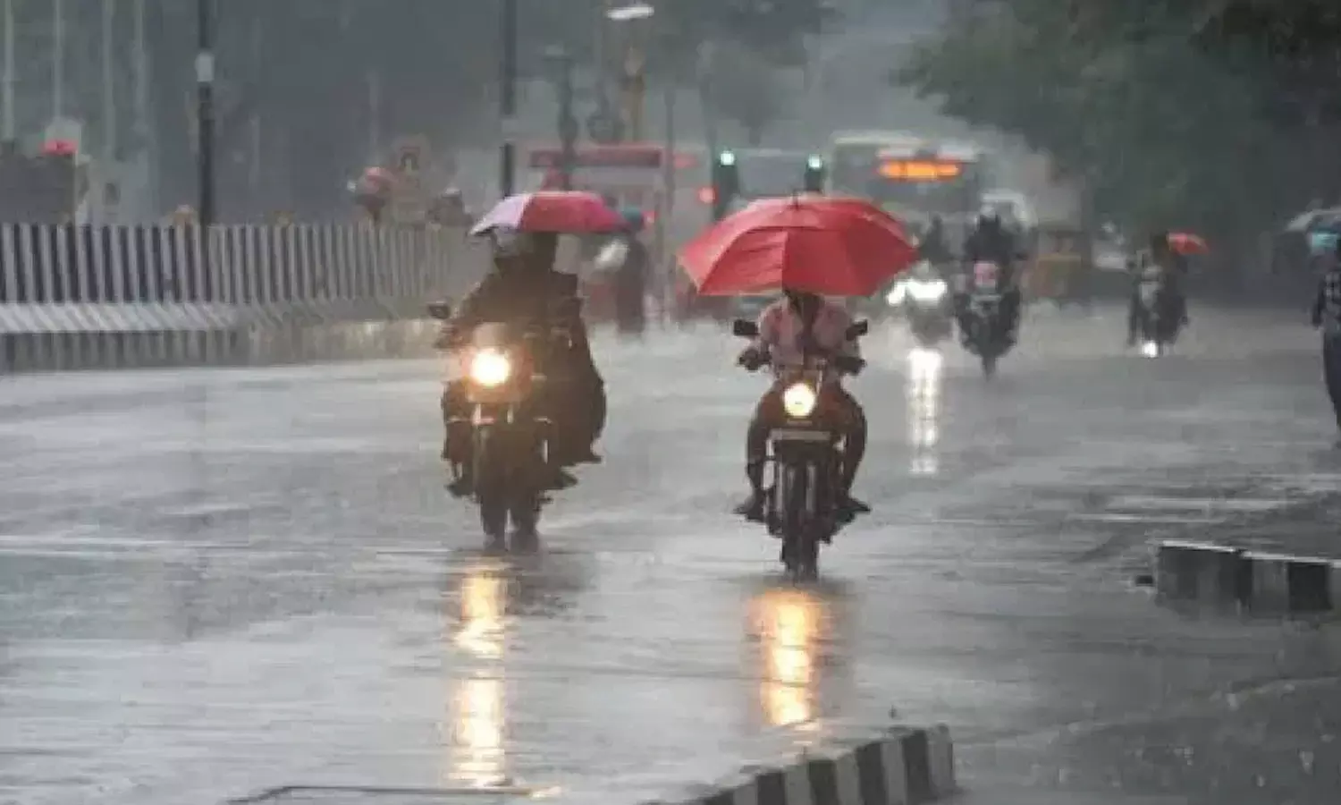 தமிழகத்தில் நாளை 4 மாவட்டங்களுக்கு ஆரஞ்ச் எச்சரிக்கை