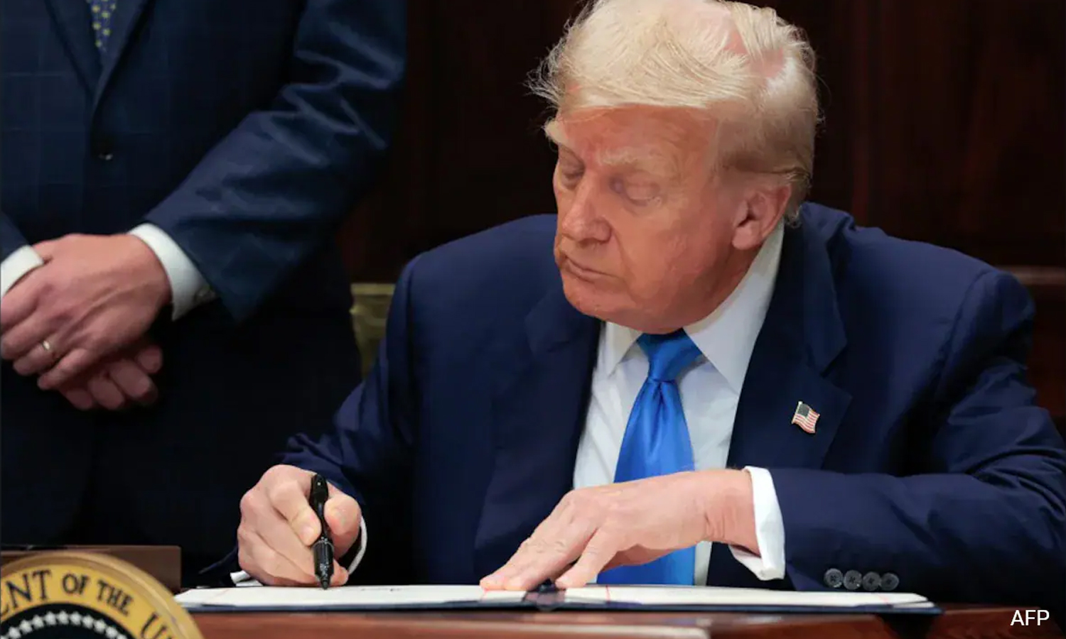 பெருமூச்சுவிட்ட அமெரிக்க மக்கள்..! உணவு பொருட்களின் மீதான வரியை ரத்து செய்த டிரம்ப்