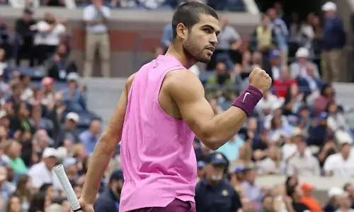 ஆண்கள் டென்னிஸ் சாம்பியன்ஷிப்: கனடா வீரரை வீழ்த்தி இறுதிக்கு முன்னேறினார் அல்காரஸ்