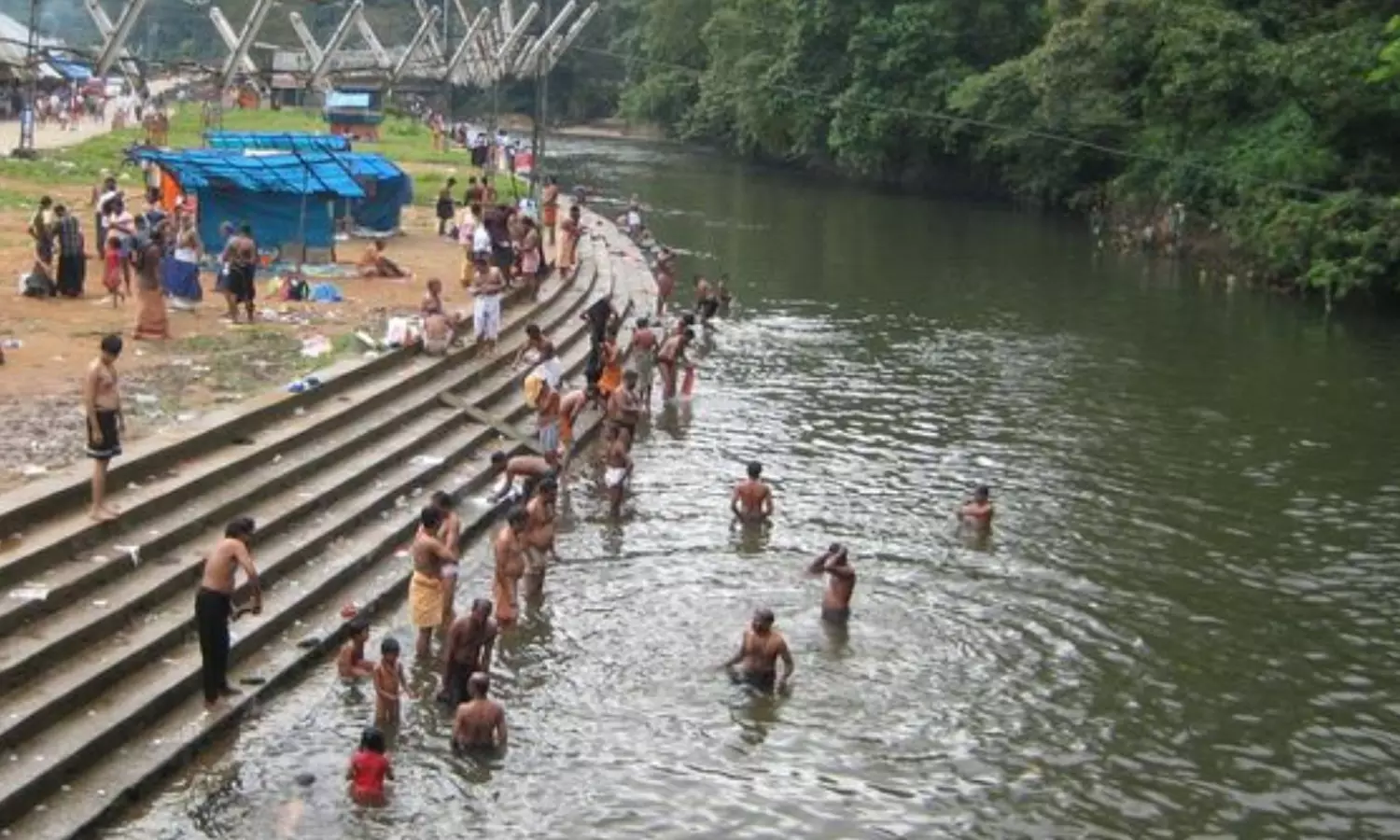 அமீபா மூளை காய்ச்சல் பாதிப்பு எதிரொலி: சபரிமலைக்கு வரும் பக்தர்களுக்கு சுகாதாரத்துறை அறிவுறுத்தல்