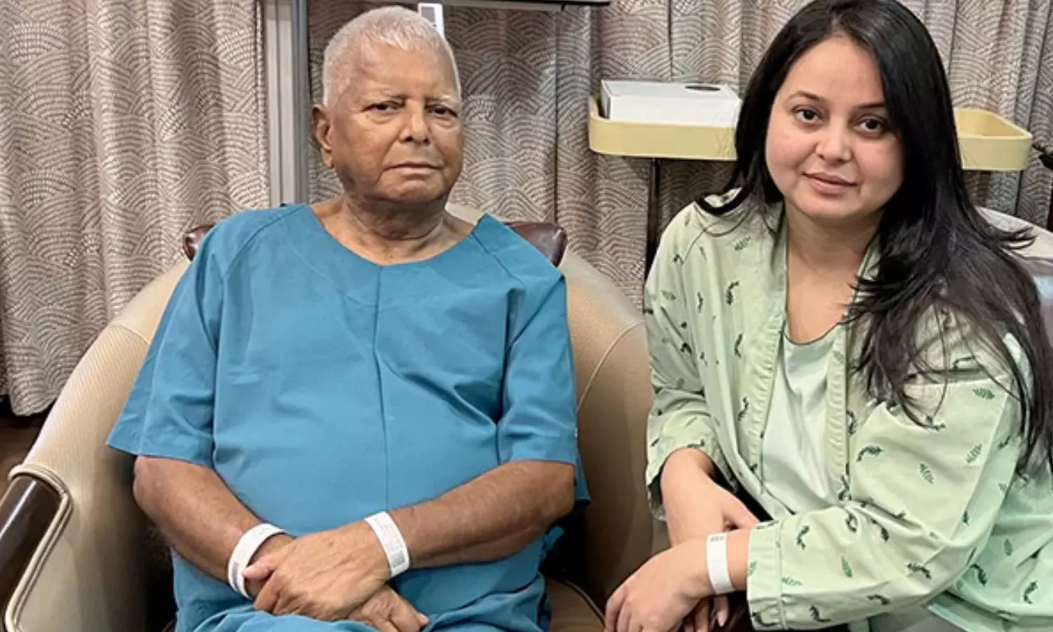 தந்தையுடன் ரோகிணி