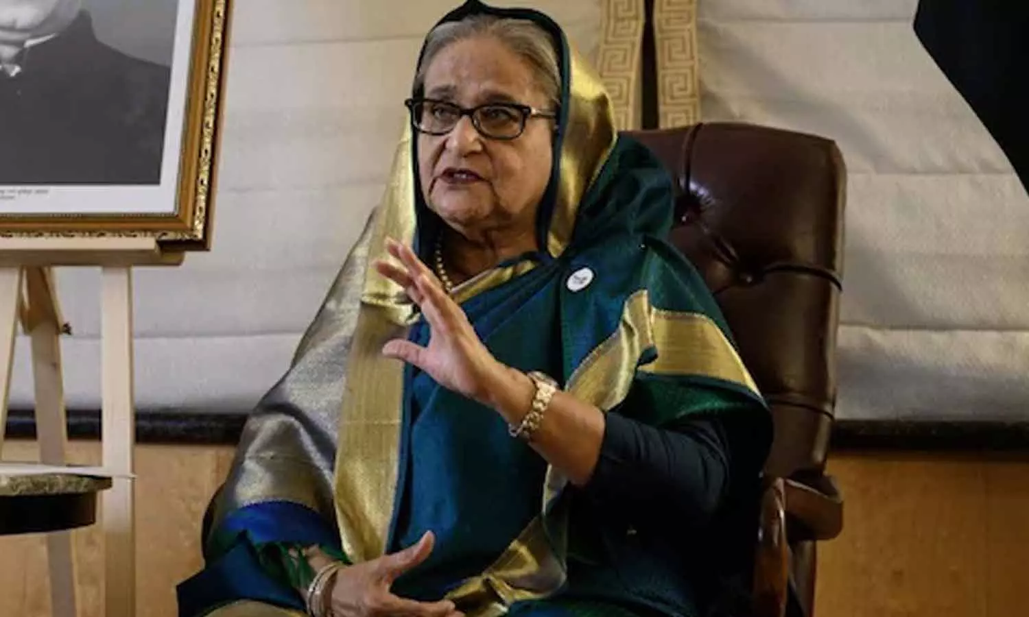 அரசியல் பழிவாங்கும் நடவடிக்கை: ஷேக் ஹசீனா குற்றச்சாட்டு