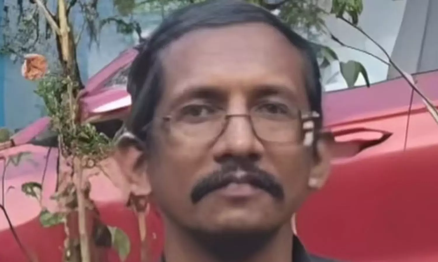 வாக்காளர் பட்டியல் திருத்த பணிச் சுமையால் வாக்குச்சாவடி நிலை அலுவலர் தற்கொலை வாக்காளர் பட்டியல் திருத்த பணிச் சுமையால் வாக்குச்சாவடி நிலை அலுவலர் தற்கொலை