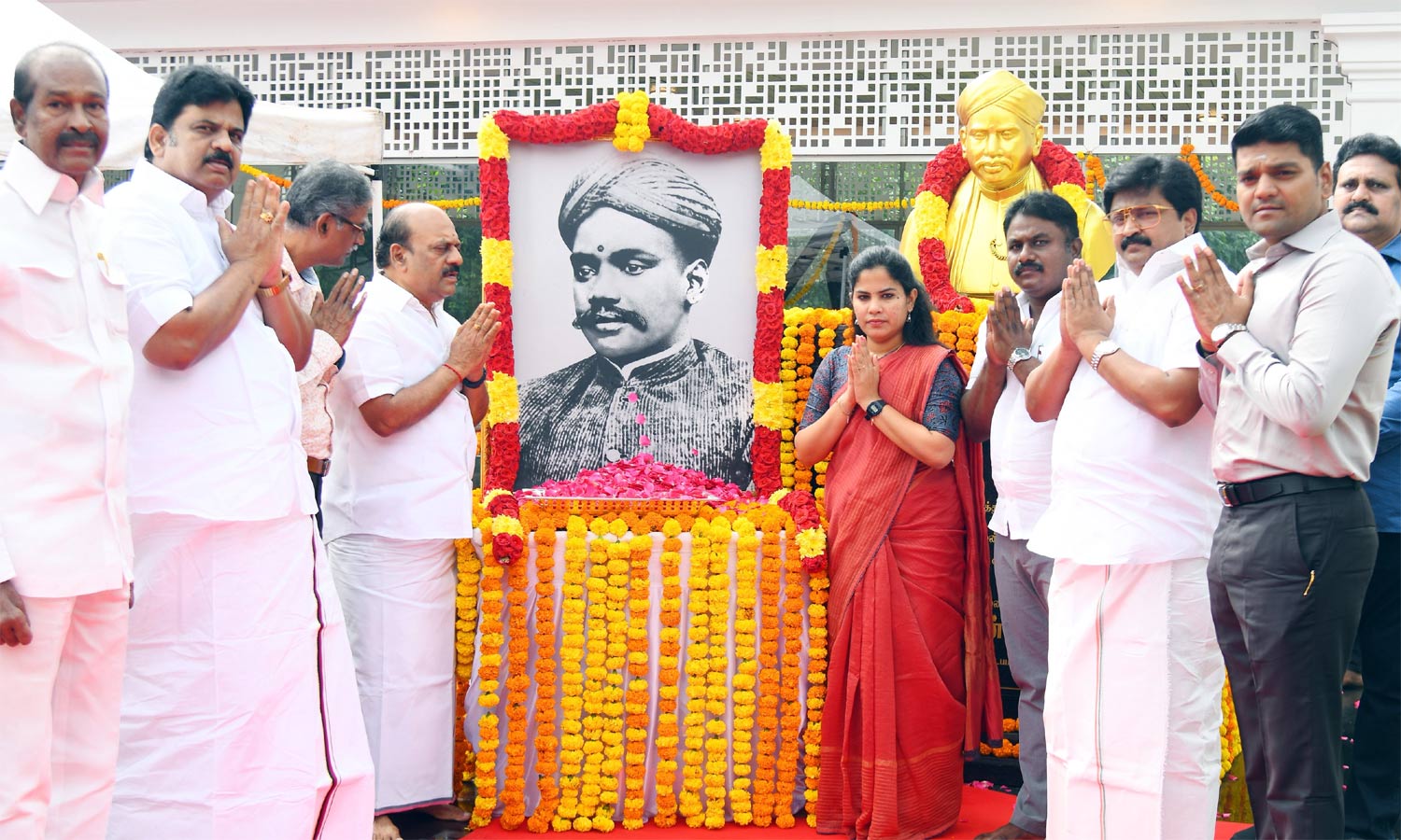 செக்கிழுத்த செம்மல் வ.உ.சிதம்பரனார் நினைவுநாளையொட்டி முதலமைச்சர் மு.க.ஸ்டாலின் புகழாரம்