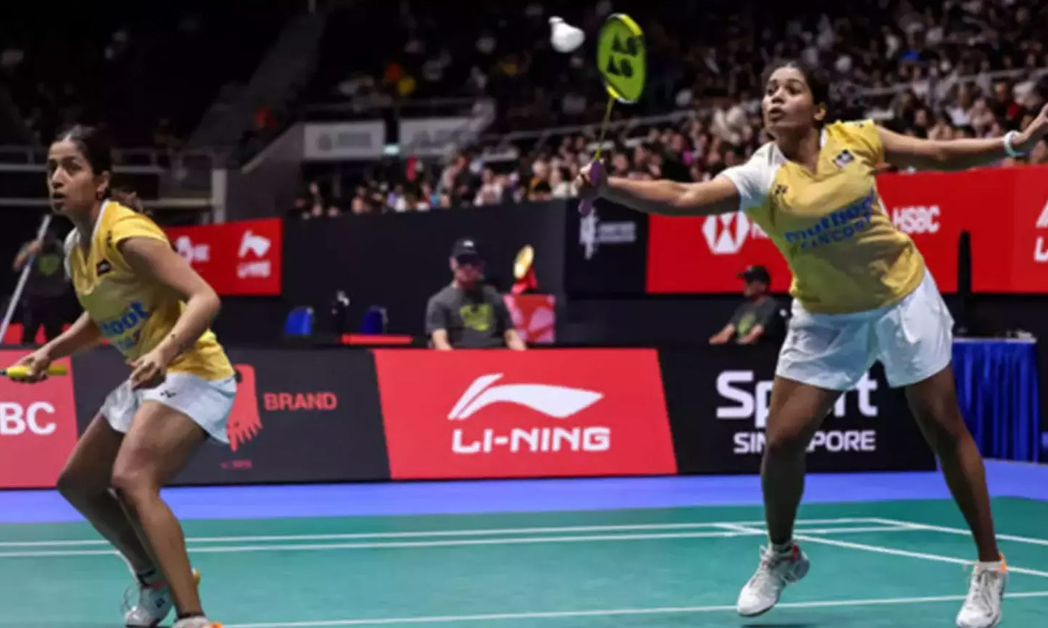 ஆஸ்திரேலிய ஓபன் பேட்மிண்டன்: ஜாலி, காயத்ரி கோபிசந்த் ஜோடி முதல் சுற்றில் தோல்வி