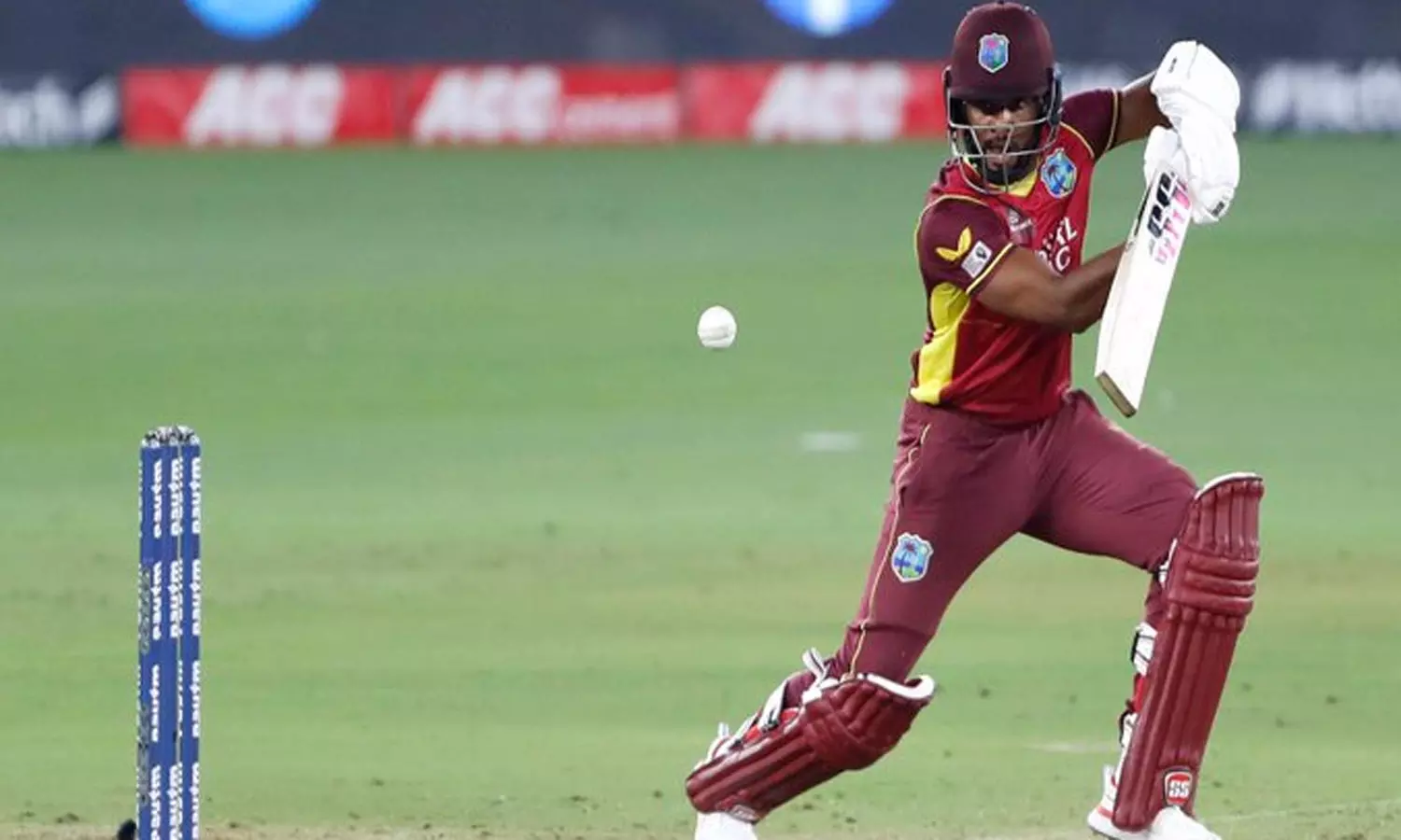 ஒருநாள் போட்டிகளில் அதிக சதம்: லாரா சாதனையை சமன் செய்த ஷாய் ஹோப் ஒருநாள் போட்டிகளில் அதிக சதம்: லாரா சாதனையை சமன் செய்த ஷாய் ஹோப்