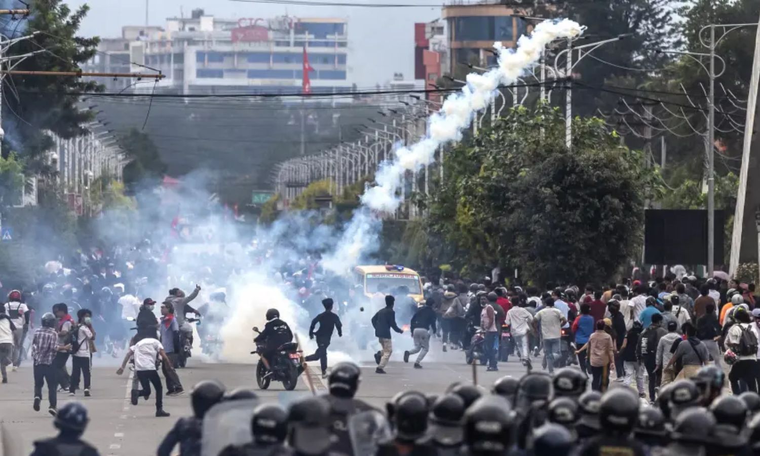 நேபாளத்தில் மீண்டும் GEN Z போராட்டம்.. ஊரடங்கு அமல்