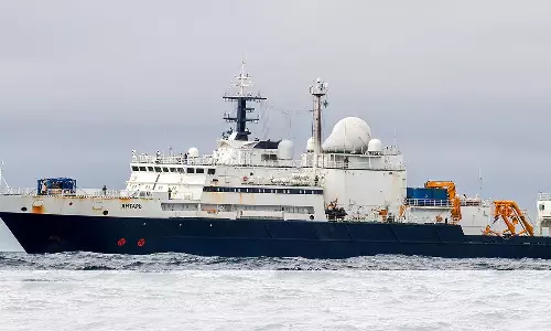 இங்கிலாந்து கடலில் அத்துமீறி நுழைந்த ரஷிய உளவு கப்பல்