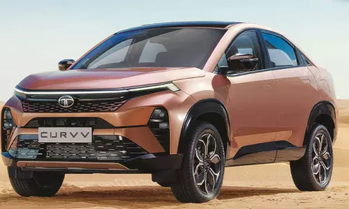 புது அம்சங்களுடன் அப்டேட் செய்யப்பட்ட டாடா கர்வ்